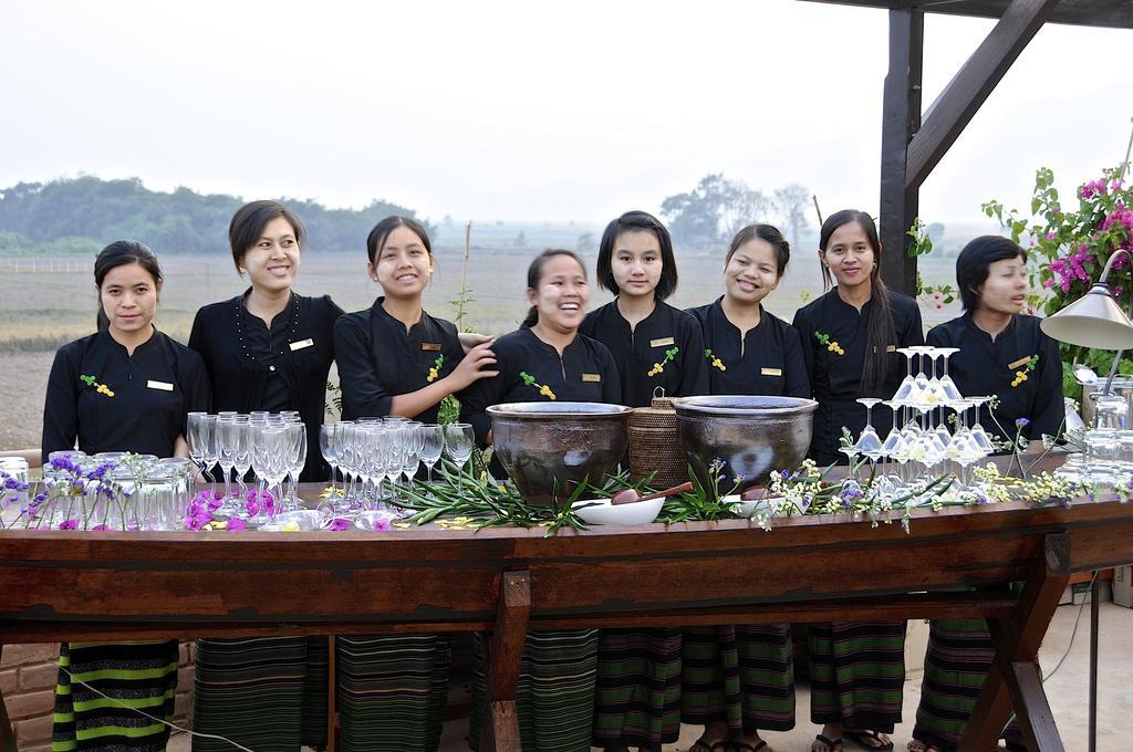 Thanakha Inle Hotel Nyaung Shwe Exterior photo