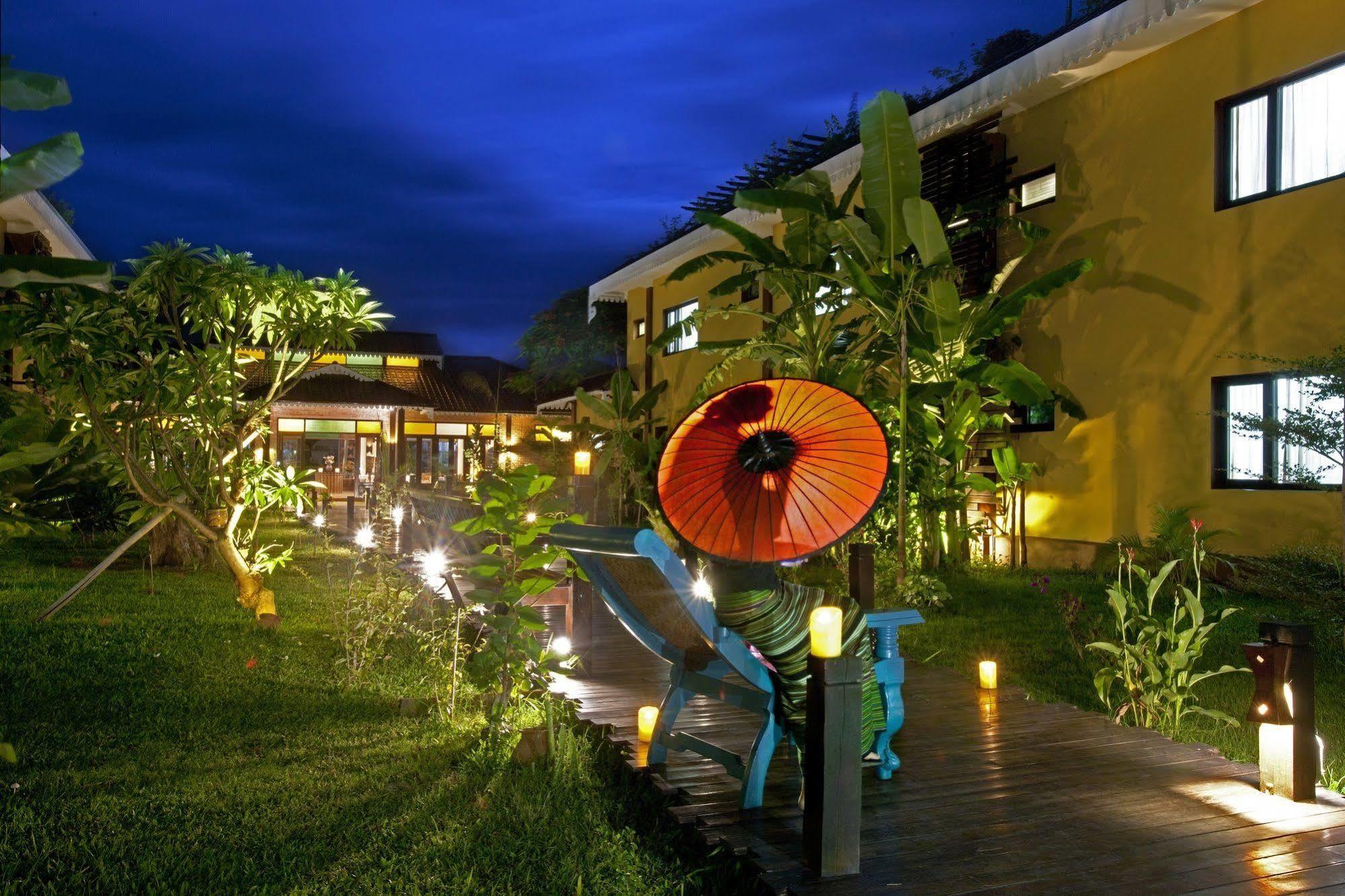 Thanakha Inle Hotel Nyaung Shwe Exterior photo